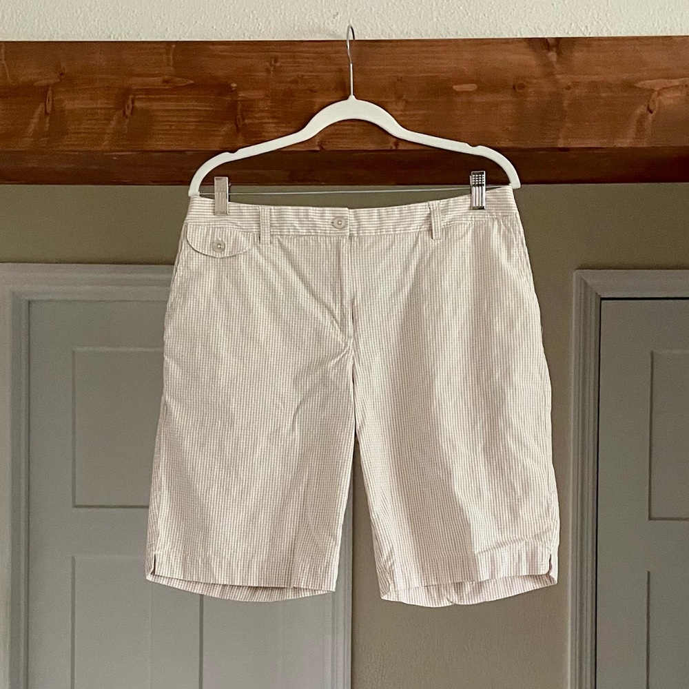 IZOD XFG Ladies Golf Shorts Size 12
